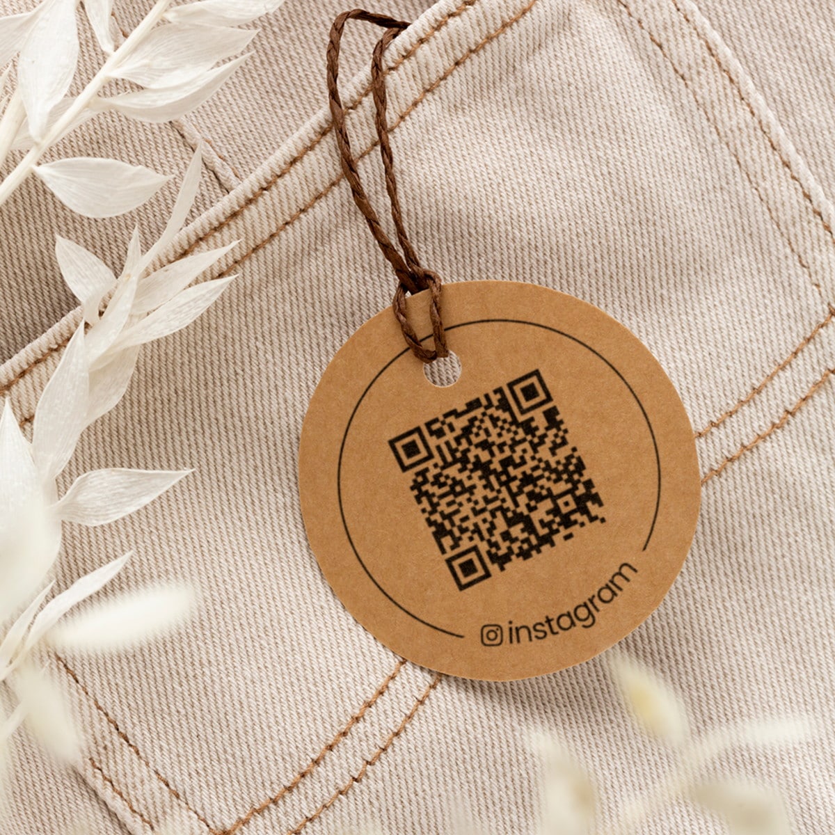 qr-code-printed-swing-tag qr-code-printed-swing-tag